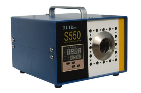 黑體輻射源家族